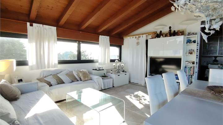 SAN LAZZARO DI SAVENA ATTICO SIGORILE  DI 170 MQ 